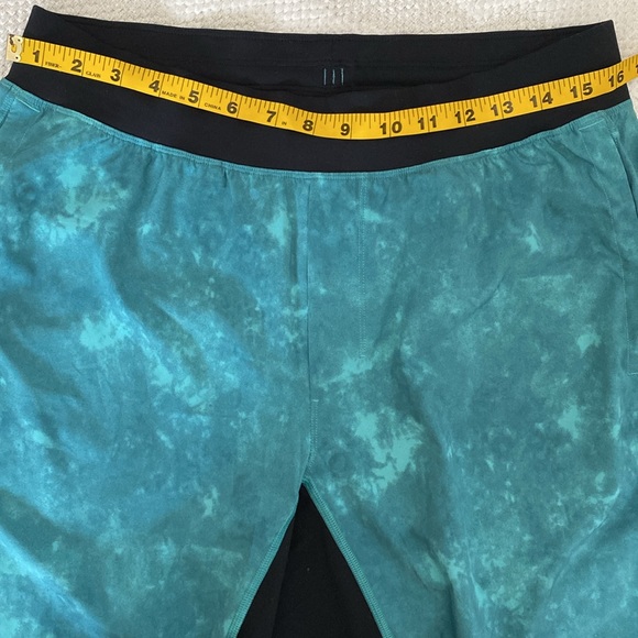 🥂HPLululemon men‘s T.H.E. Linerness 9” athletic running🏃 workout short Size L - Picture 10 of 17